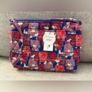 Vera Bradley Snoopy’s House Peanuts Large Hipster Crossbody NWT